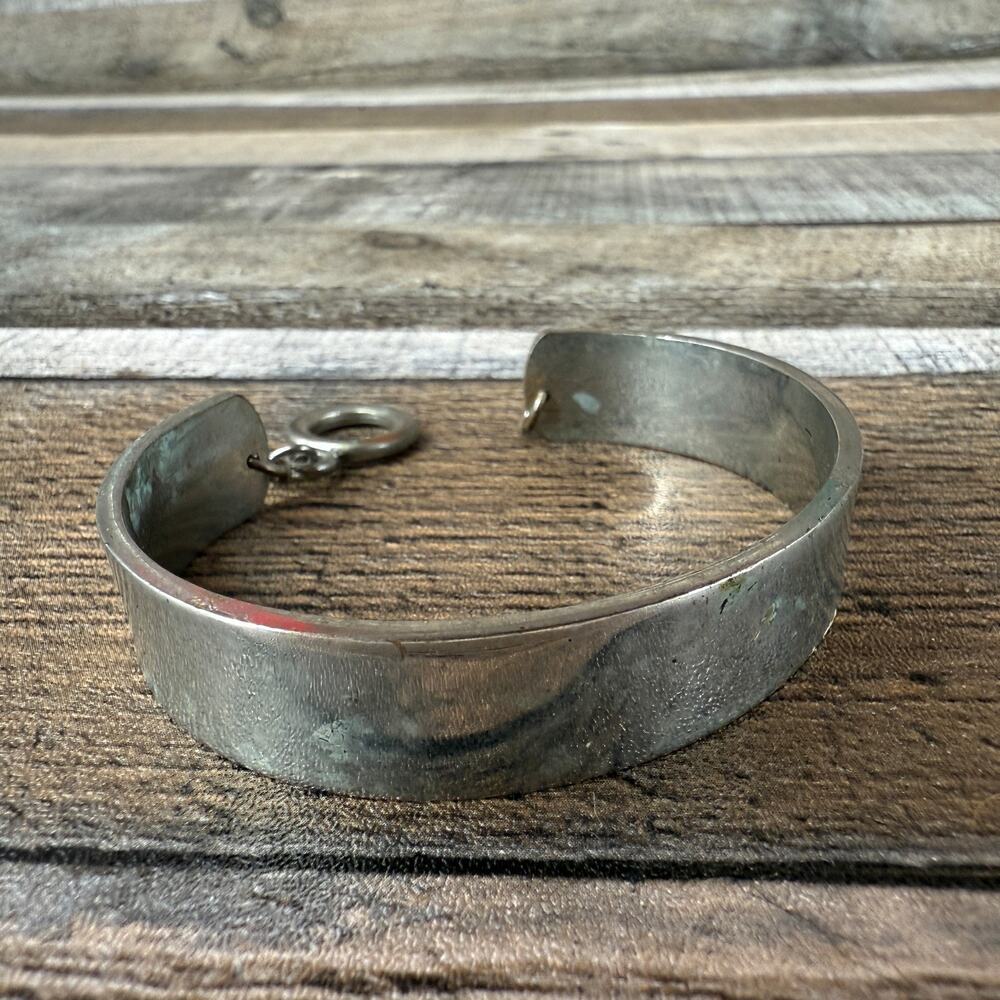 Vintage Silver Cuff Bracelet Toggle Clasp Design